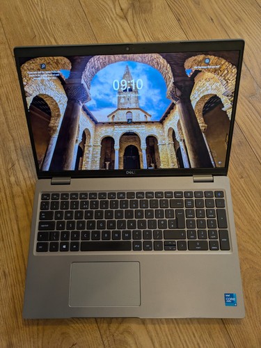 Dell latitude 5520 core - latitude,