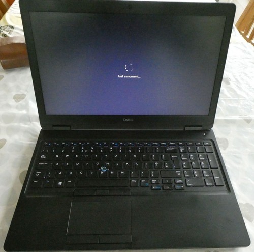 Dell latitude e5590 llaptop - dell,
