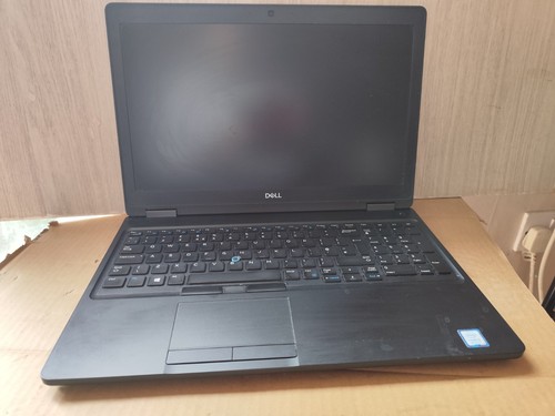 Dell latitude 5590 - latitude,