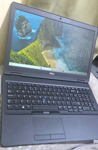 Dell latitude 5590 core - latitude,